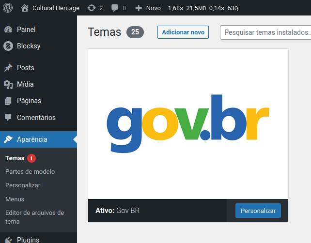 Captura de tela mostrando a página de selecionar temas do WordPress com o menu Personalizar ao lado.